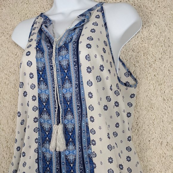 Pink Republic* Women's Camisole Sleeveless Split Neck Curved Hem Blouse~ Medium - Picture 3 of 11